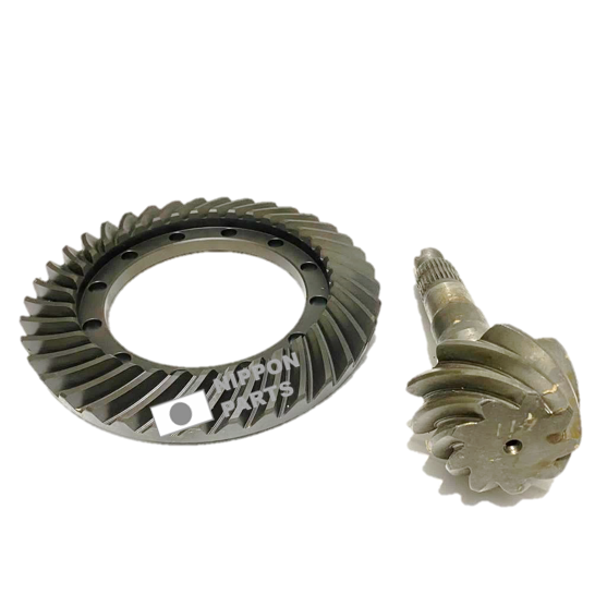 PIÑON Y CORONA TRASERO 37X9 TOYOTA LAND CRUISER 3F. TC JAPAN 41201-69166/5/7 // Piñon arriba 22mm Tuerca 22mm x 40mm x 30mm x 43.5mm Piñon abajo 9 diente 63mm x 88mm Corona 37 dientes 12 huecos para perno 144mm distancia de huecos 12mm diámetro de cada hueco 137.5mm diámetro interno 233mm diámetro externa 28mmm alto