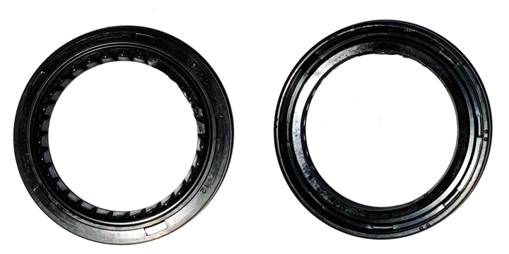 RETEN CAJA D/H TOYOTA HILUX LN106-RN105-YN106 88-99 TOYOTA GENUINO JAPAN 90311-32015 /37X44X5