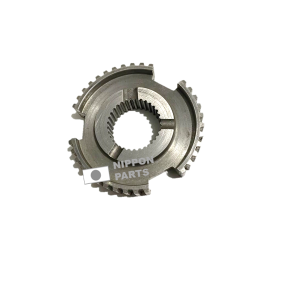 ENGRANAJE SINCRONIZADOR CAJA NISSAN KA24. ORIGINAL NISSAN GENUINO DE MEDIO USO / 32mm diámetro interno x 32 dientes 84mm diámetro externo x 17mm alto