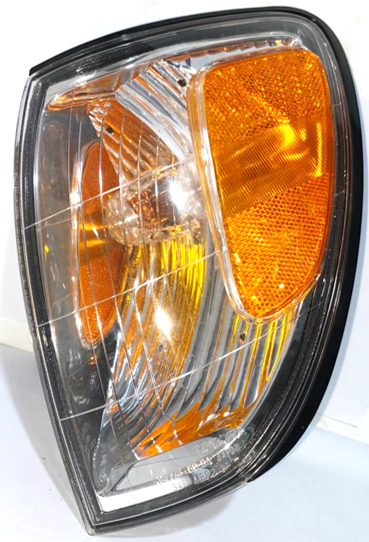 GUIÑADOR MEDIA LUZ LH TOYOTA LAND CRUISER VAGONETA V8 4700CC. ORIGINAL TOYOTA GENUINO USA. 81520-60370 / 60-64 JAPAN SAE: A1PP2 97 DOT