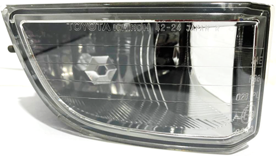 HALOGENO FR RH TOYOTA  RAV4 2000--- 1AZFE,ACA2#- CLA2#- ZCA2#.ORIGINAL TOYOTA GENUINO JAPAN 81211-42020/ SAE F98 02B PL E43 0003